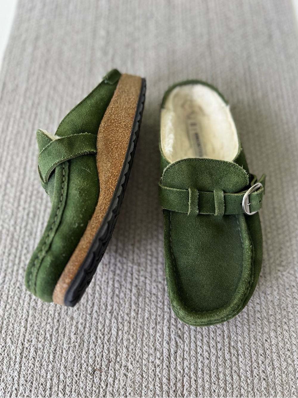 Birkenstock Buckley Green Suede Leather Shearling Lined Mules Clogs Size 39 RARE